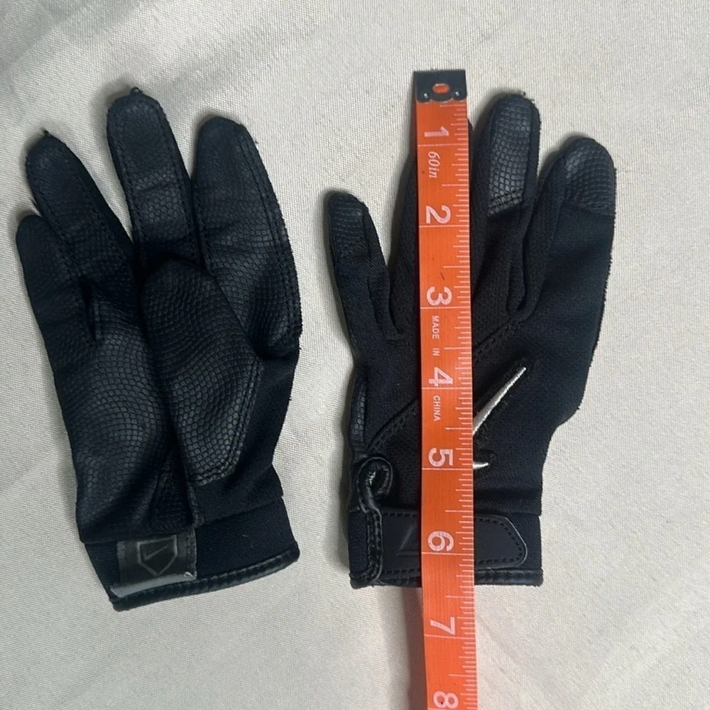 NIKE Black kids Sports Baseball Gloves